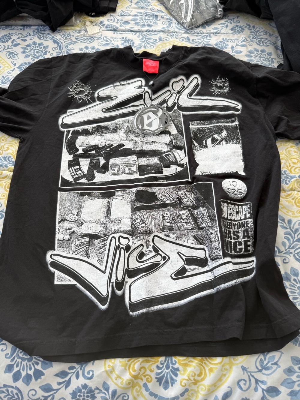 Evil Vice Men’s Black Black Graphic 'Vice' Print Tee